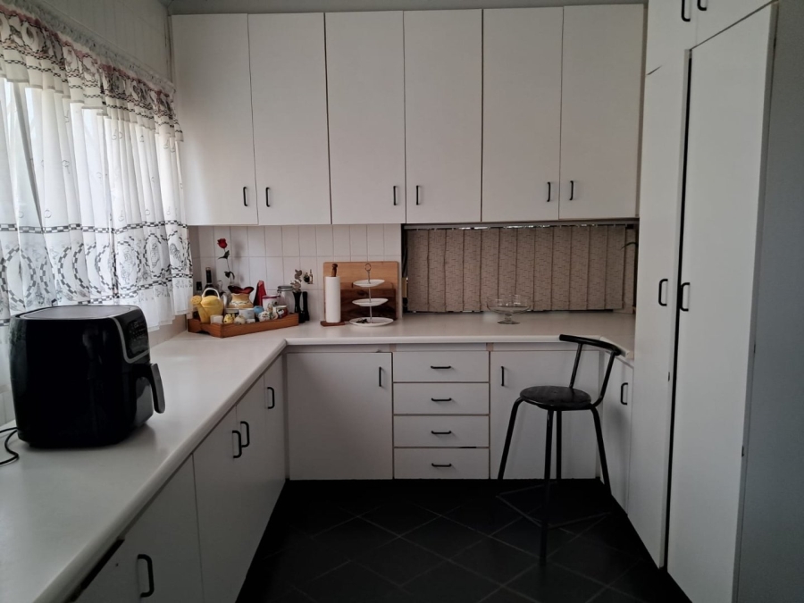 3 Bedroom Property for Sale in Bernadino Heights Western Cape